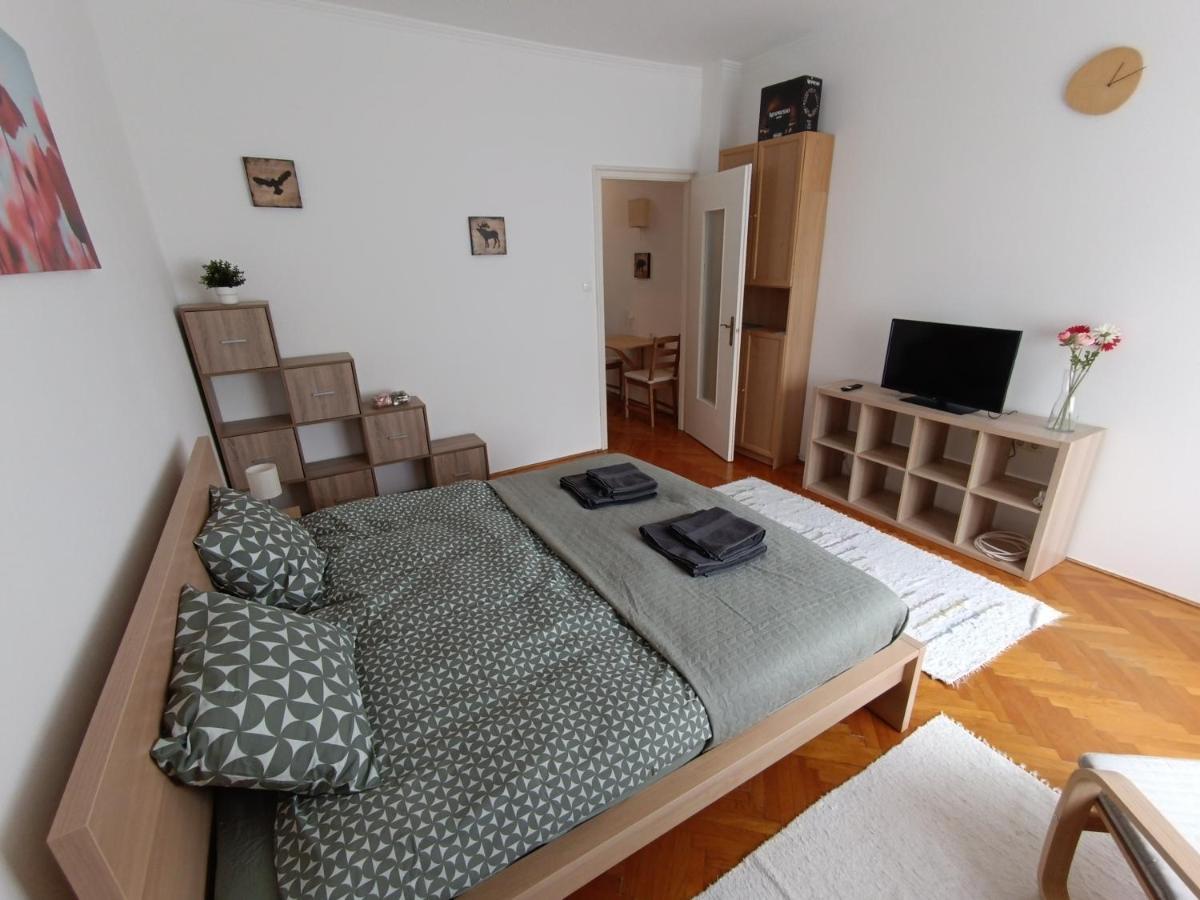 Apartament Baratsagos, Csendes, Napfenyes Lakas. *
